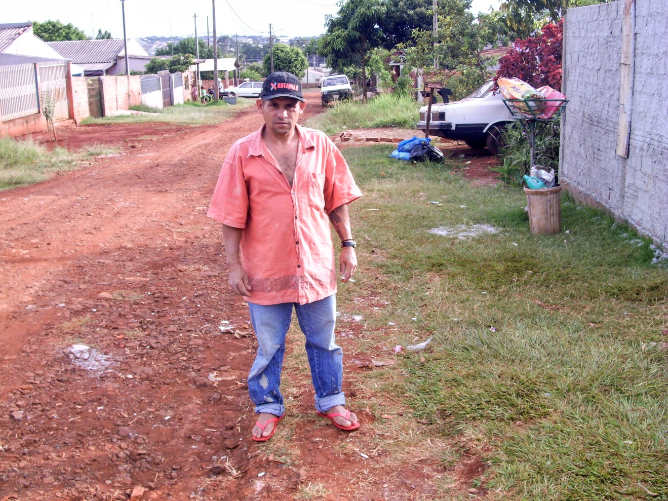 Isso é uma vergonha!!! Moradores reclamam do descaso com o bairro Cidade Nova